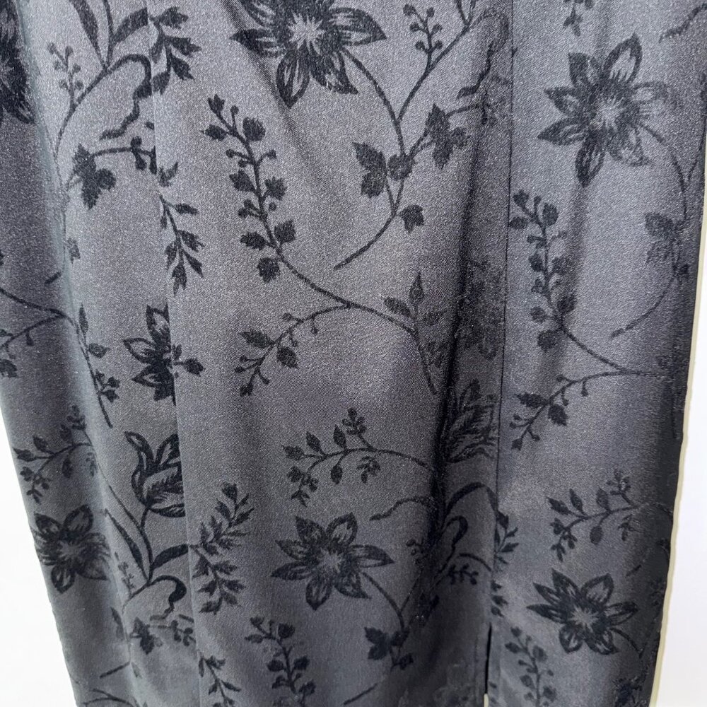 Be Smart Black Velvet Floral Mini Dress Size 7/8 - Picture 2 of 7